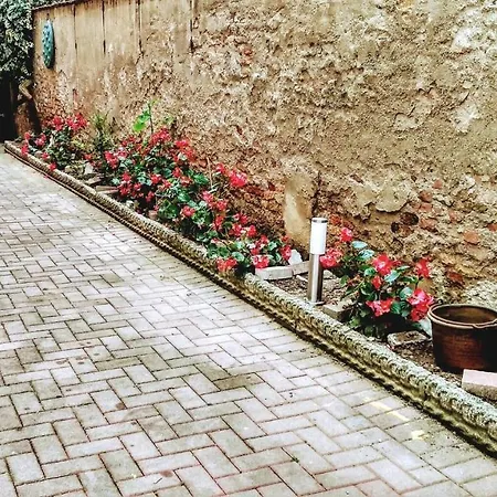 Piazza Del Grano Center *